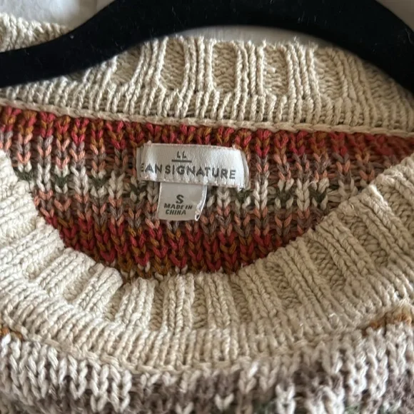 Women’s size small L.L Bean signature sweater. Size small - Picture 9 of 10